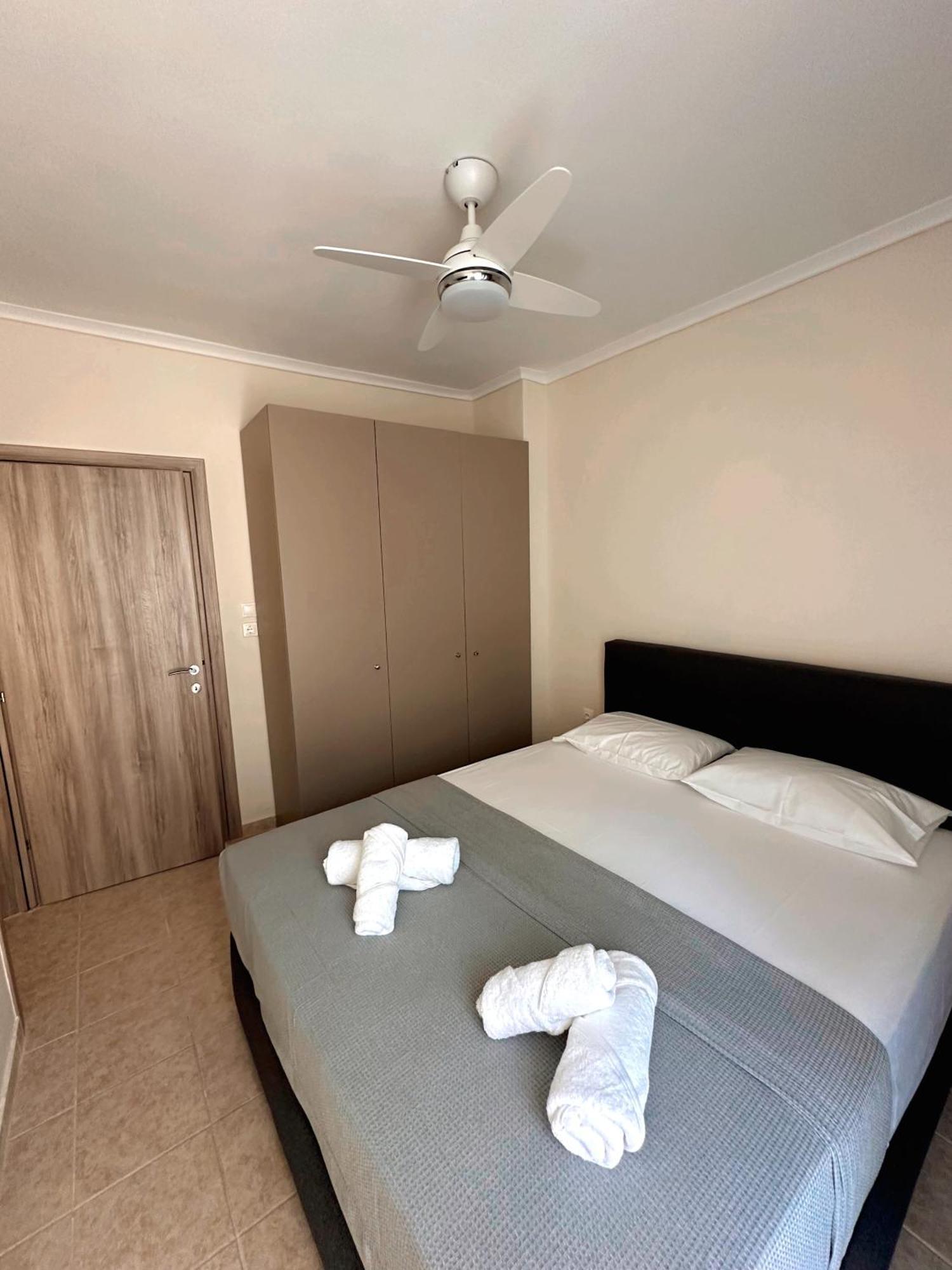 Diara Apartment Nea Iraklia Exterior foto