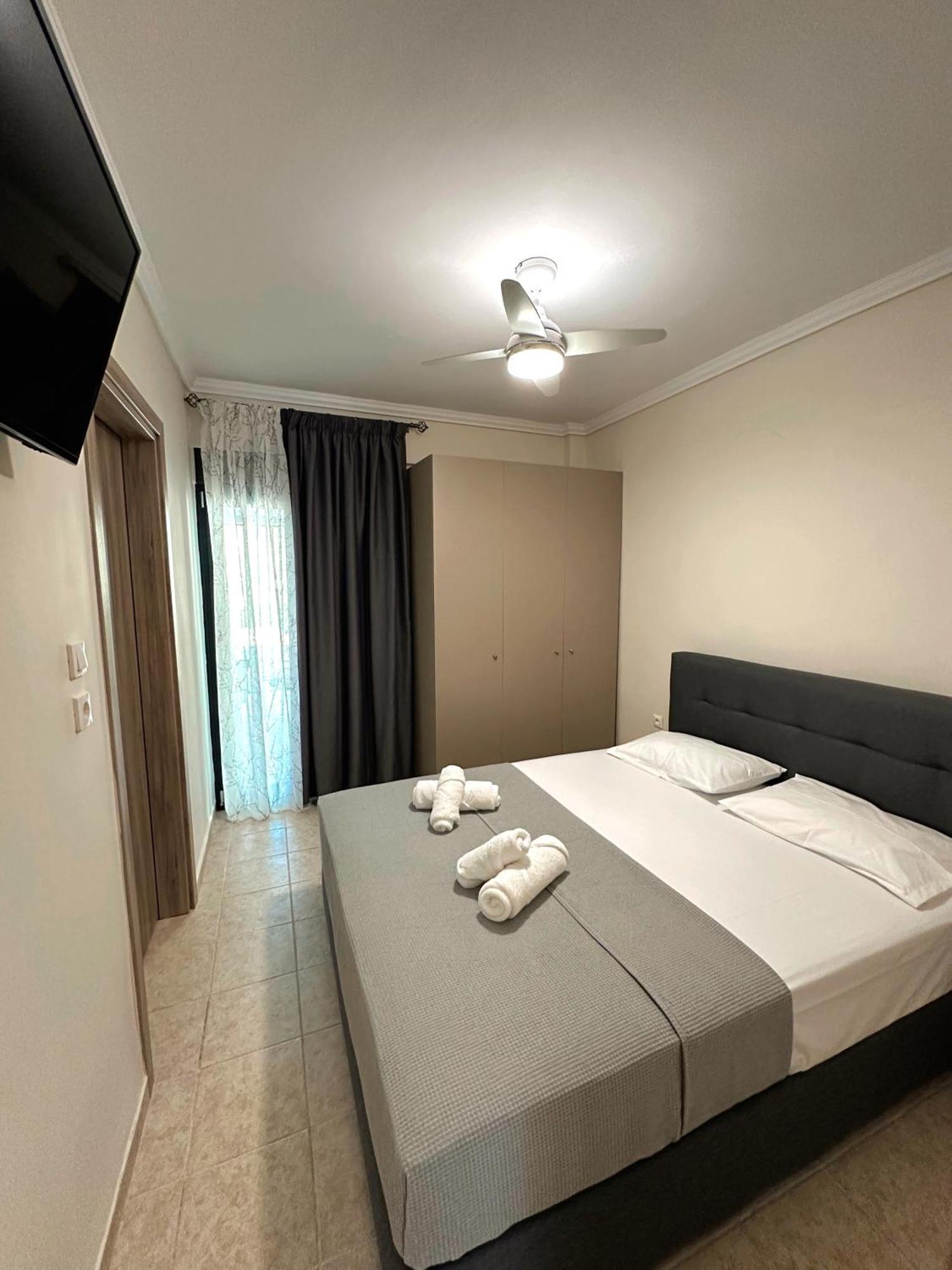 Diara Apartment Nea Iraklia Exterior foto